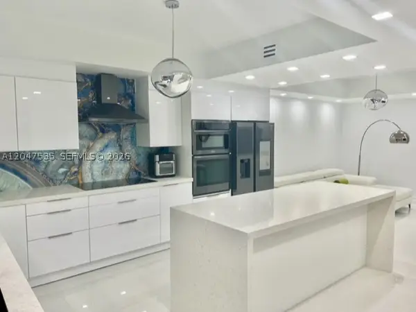 3330 NE 190th St #616, Aventura, FL 33180