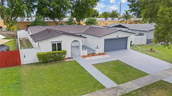 9110 NW 18th Ct, Pembroke Pines, FL 33024