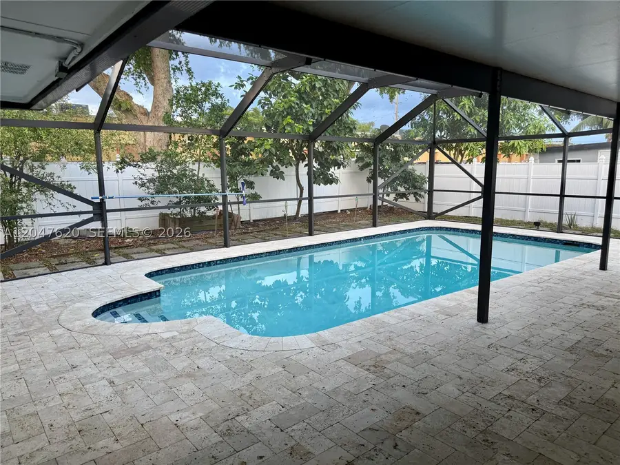 9110 NW 18th Ct, Pembroke Pines, FL 33024 - #3