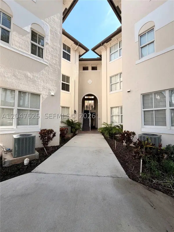 Address Withheld By Seller, Doral, FL 33178