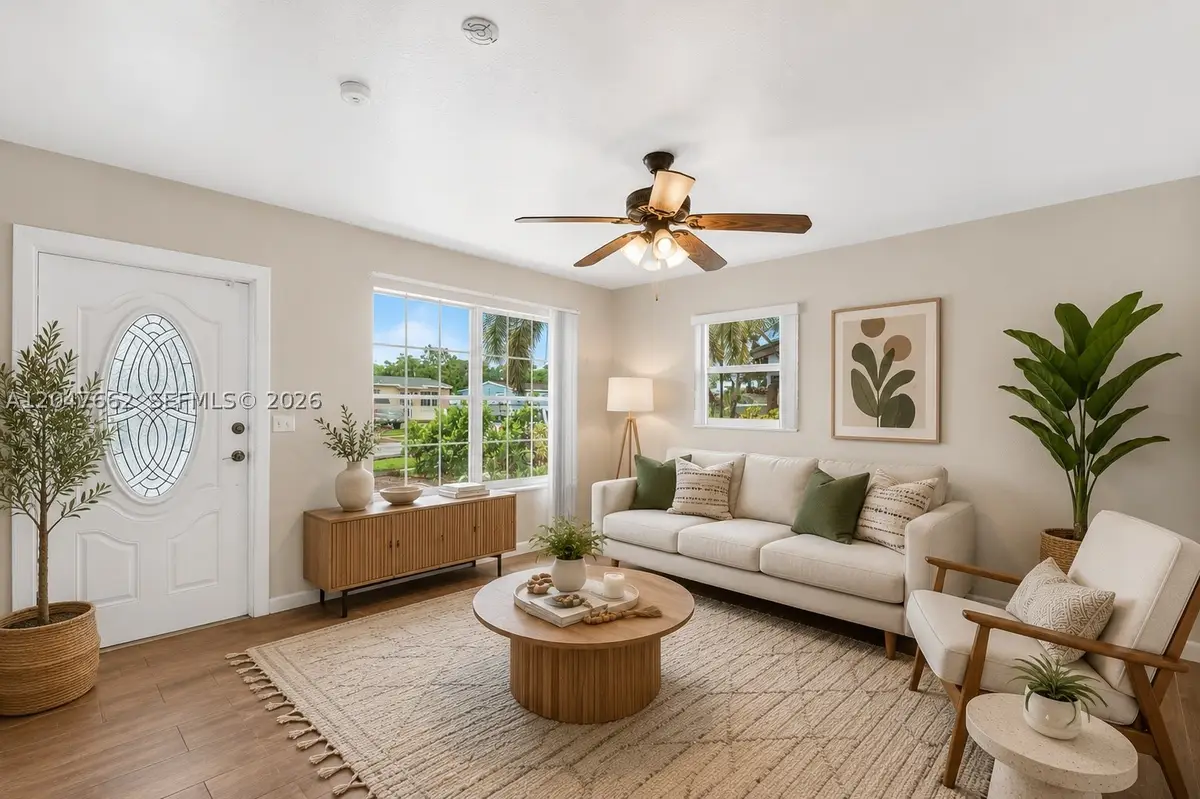 721 N 69th Ave, Hollywood, FL 33024 - #1