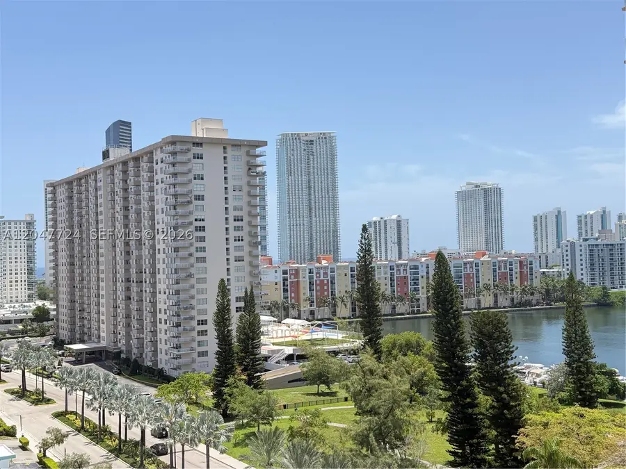 301 174th St #1208, Sunny Isles Beach, FL 33160 - #3