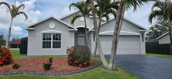 2037 SW Aquarius Ln, Port St Lucie, FL 34984