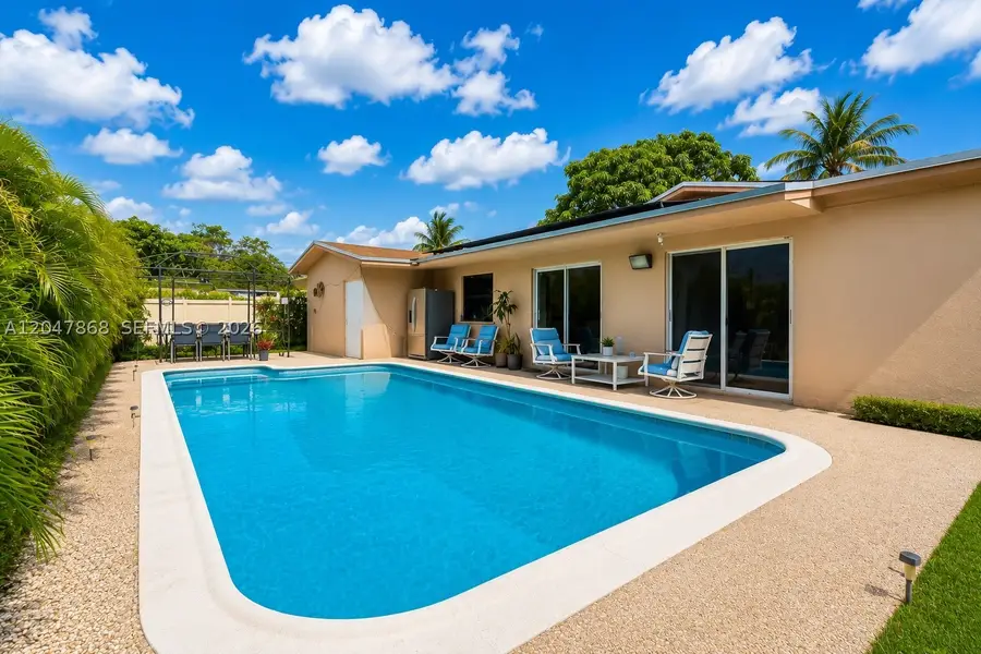 4230 NW 23rd Ct, Lauderhill, FL 33313 - #2