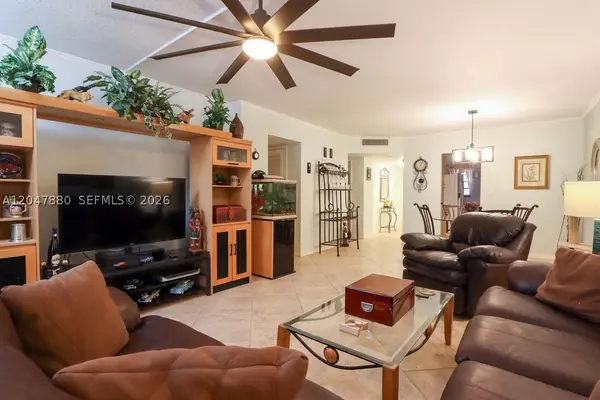 3575 Broken Woods Dr #303, Coral Springs, FL 33065