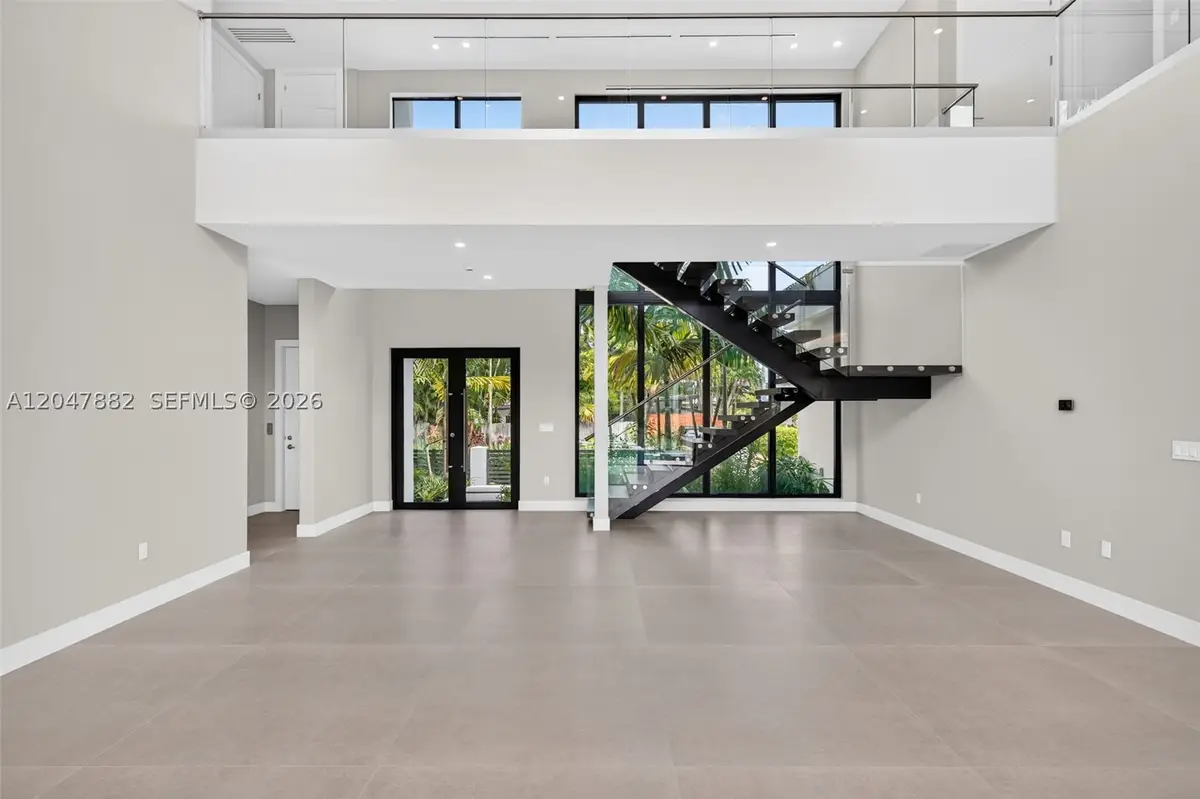 2015 NE 4th Ave, Wilton Manors, FL 33305 - #1