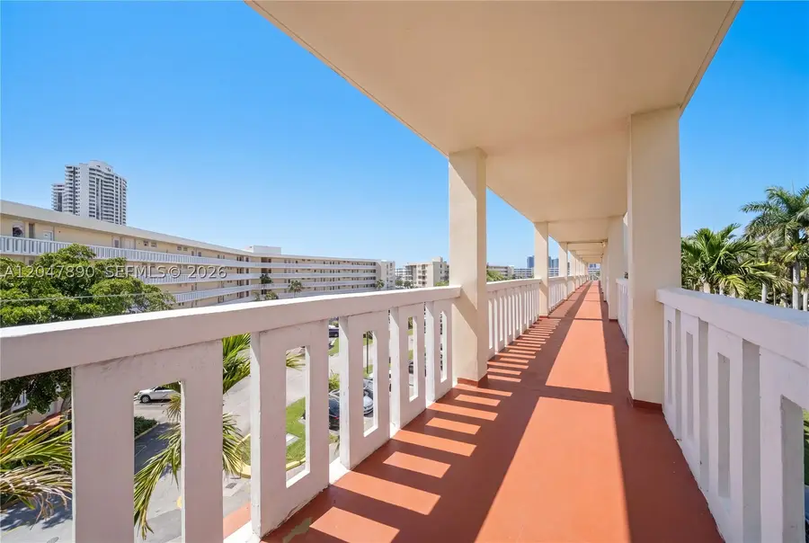 2999 Point East Dr #C507, Aventura, FL 33160 - #2
