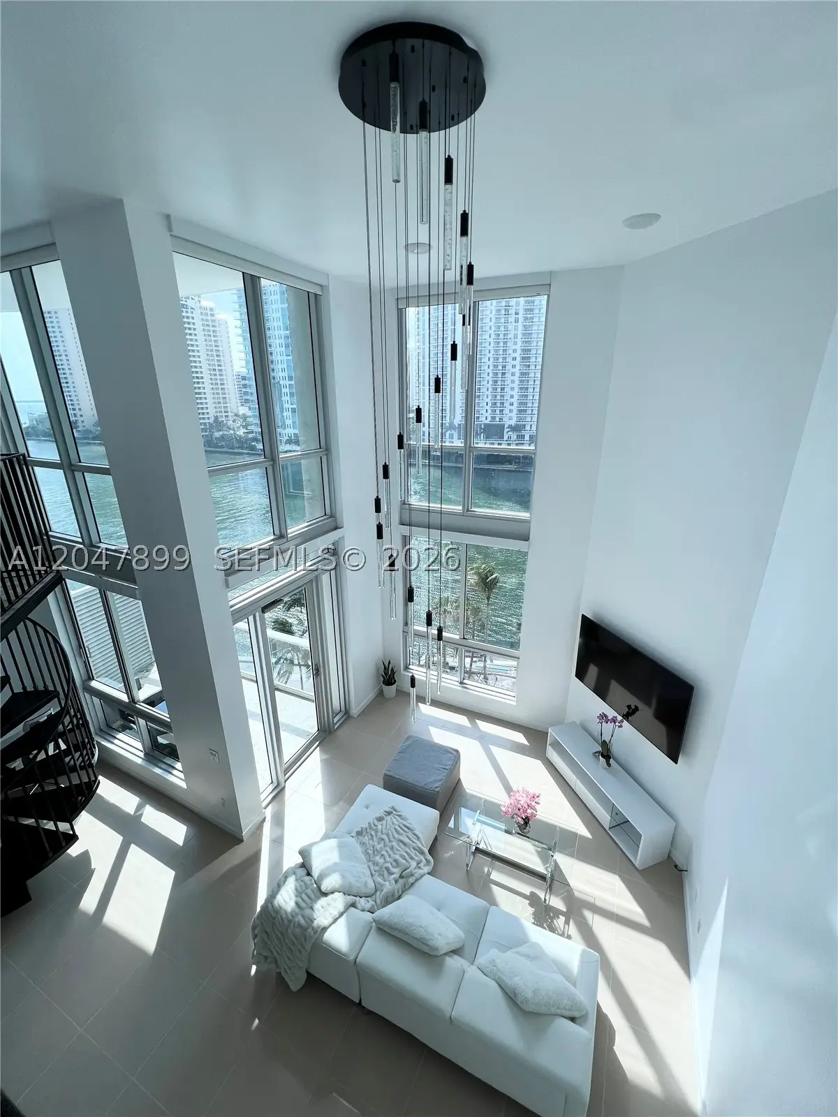 300 S Biscayne Blvd #L-814, Miami, FL 33131 - #1