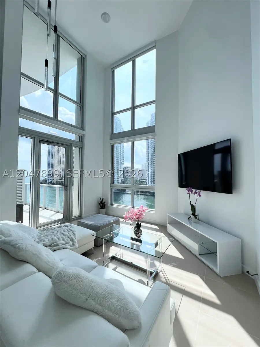 300 S Biscayne Blvd #L-814, Miami, FL 33131 - #2