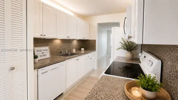 13000 SW 15th Ct #209U, Pembroke Pines, FL 33027