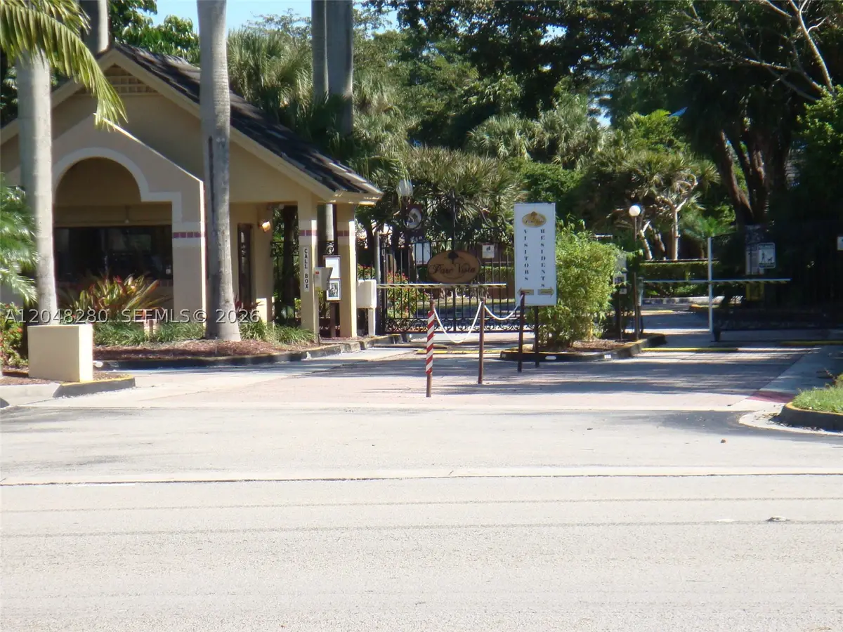 Address Withheld By Seller, Miami, FL 33186 - #1