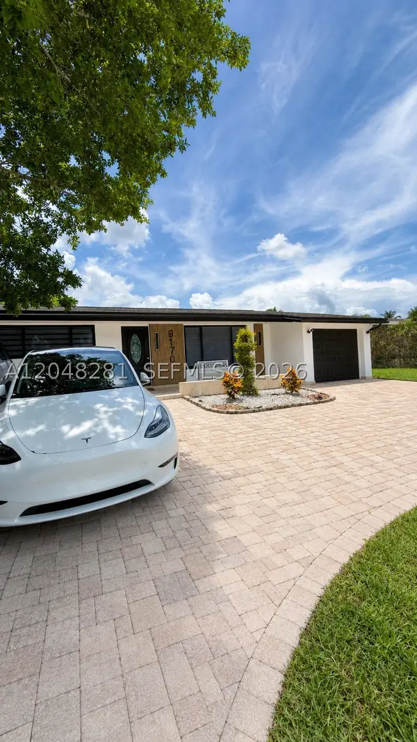 9170 NW 24th Pl, Sunrise, FL 33322