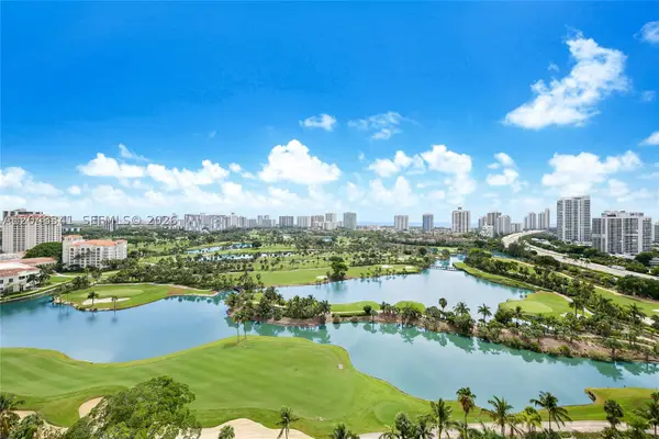 19501 W Country Club Dr #2014, Aventura, FL 33180