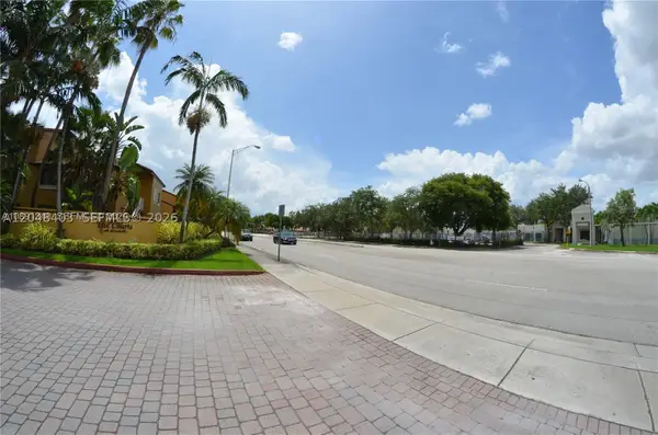 15630 SW 80th St #I-210, Miami, FL 33193
