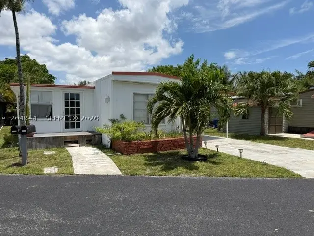 5331 SW 35th St, Davie, FL 33314 - #1