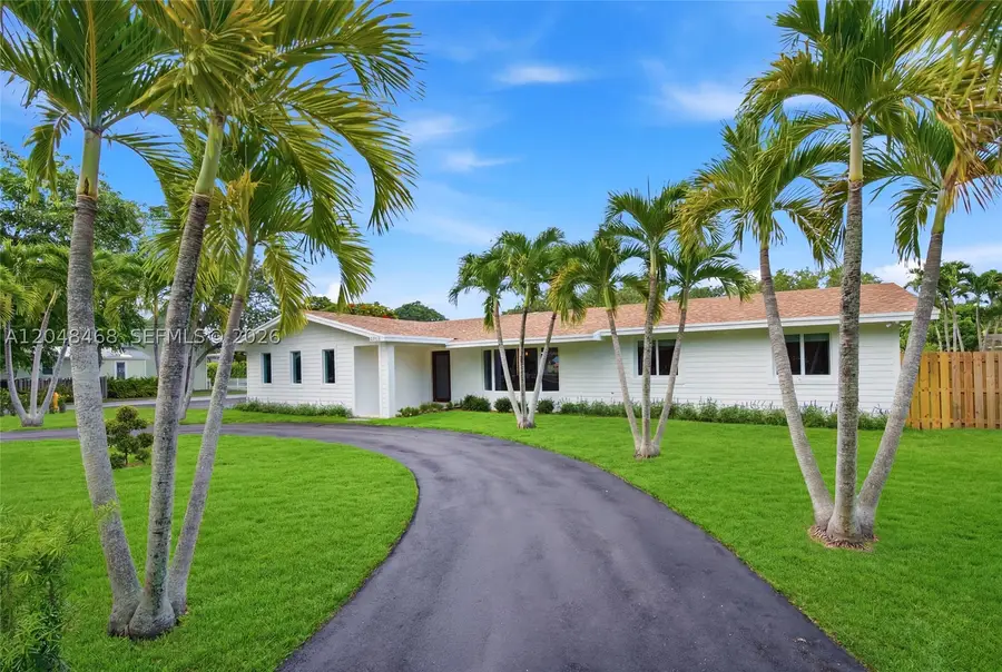 7600 SW 168th St, Palmetto Bay, FL 33157 - #2
