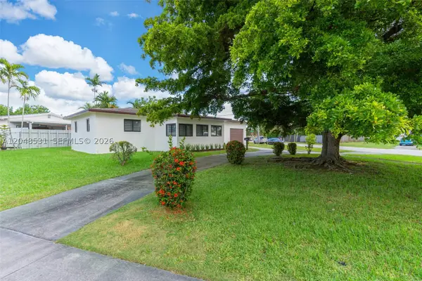 Address Withheld By Seller, Miami, FL 33157