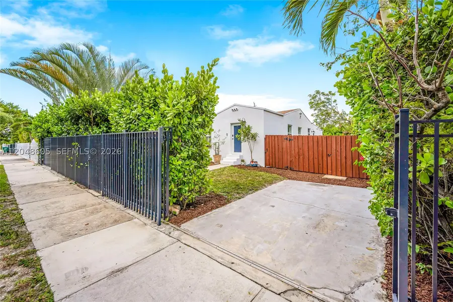 250 NW 40th Ave, Miami, FL 33126 - #3