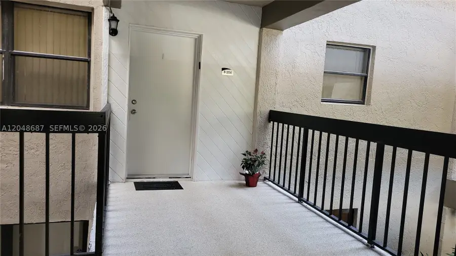 461 Ives Dairy Rd #204-2, Miami, FL 33179 - #3