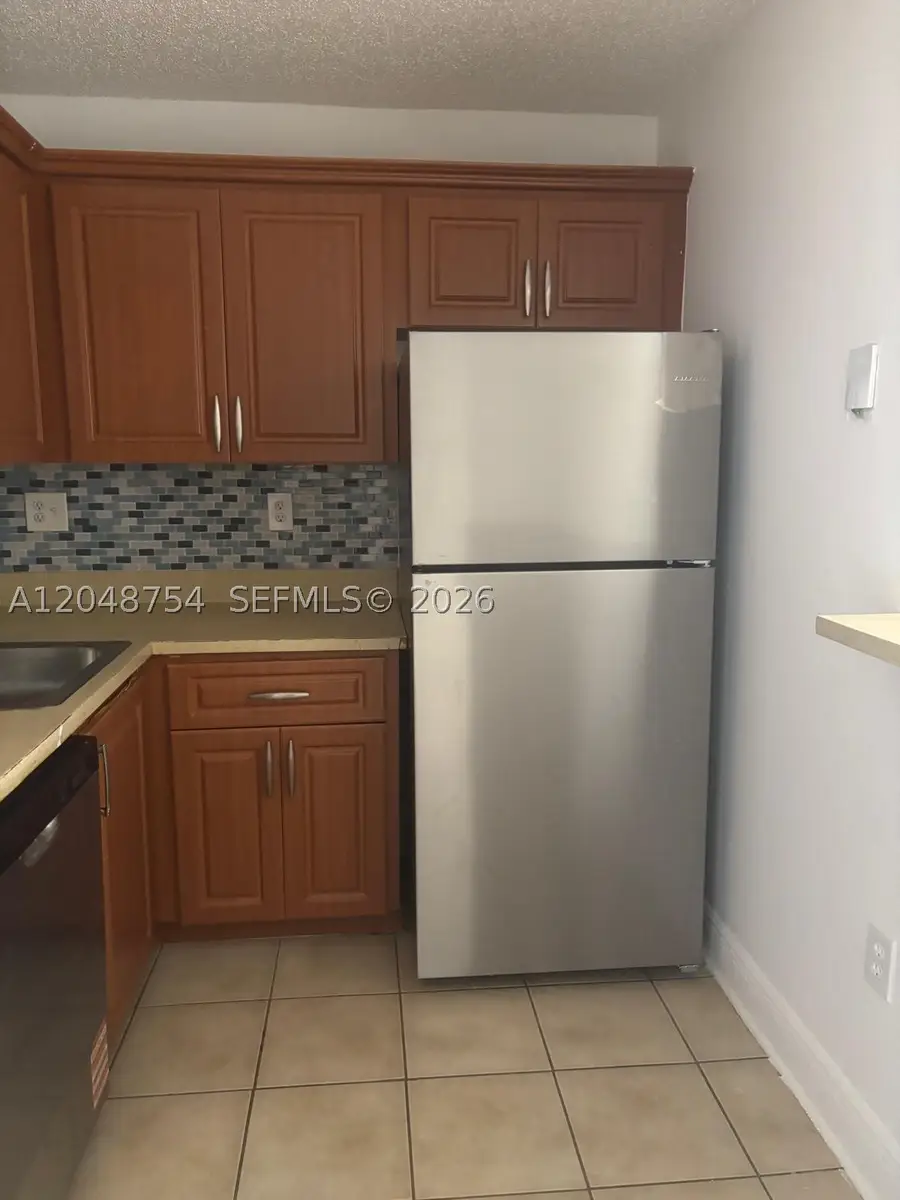 7110 NW 179th St #211, Hialeah, FL 33015 - #3