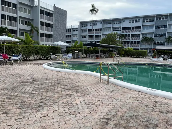 410 SE 2nd St #408, Hallandale Beach, FL 33009