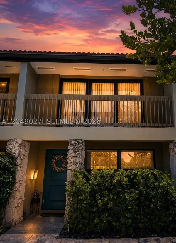 6047 Bayview Dr, Fort Lauderdale, FL 33308