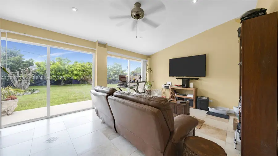 540 NW 14th St, Homestead, FL 33030 - #2
