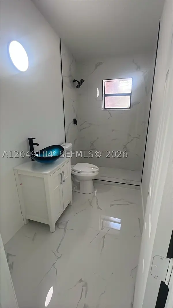 11601 Lincoln Blvd, Miami, FL 33176