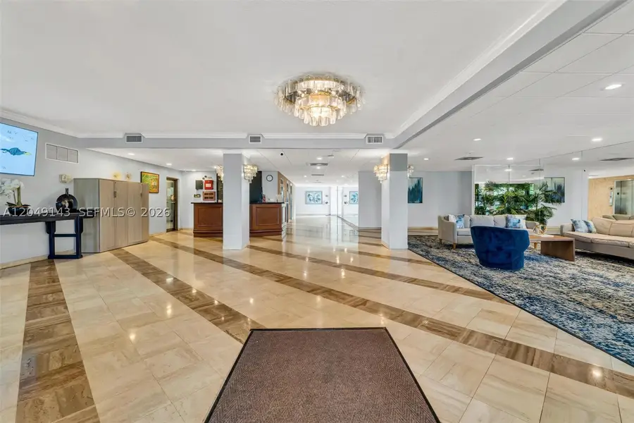 3800 Hillcrest Dr #422, Hollywood, FL 33021 - #3