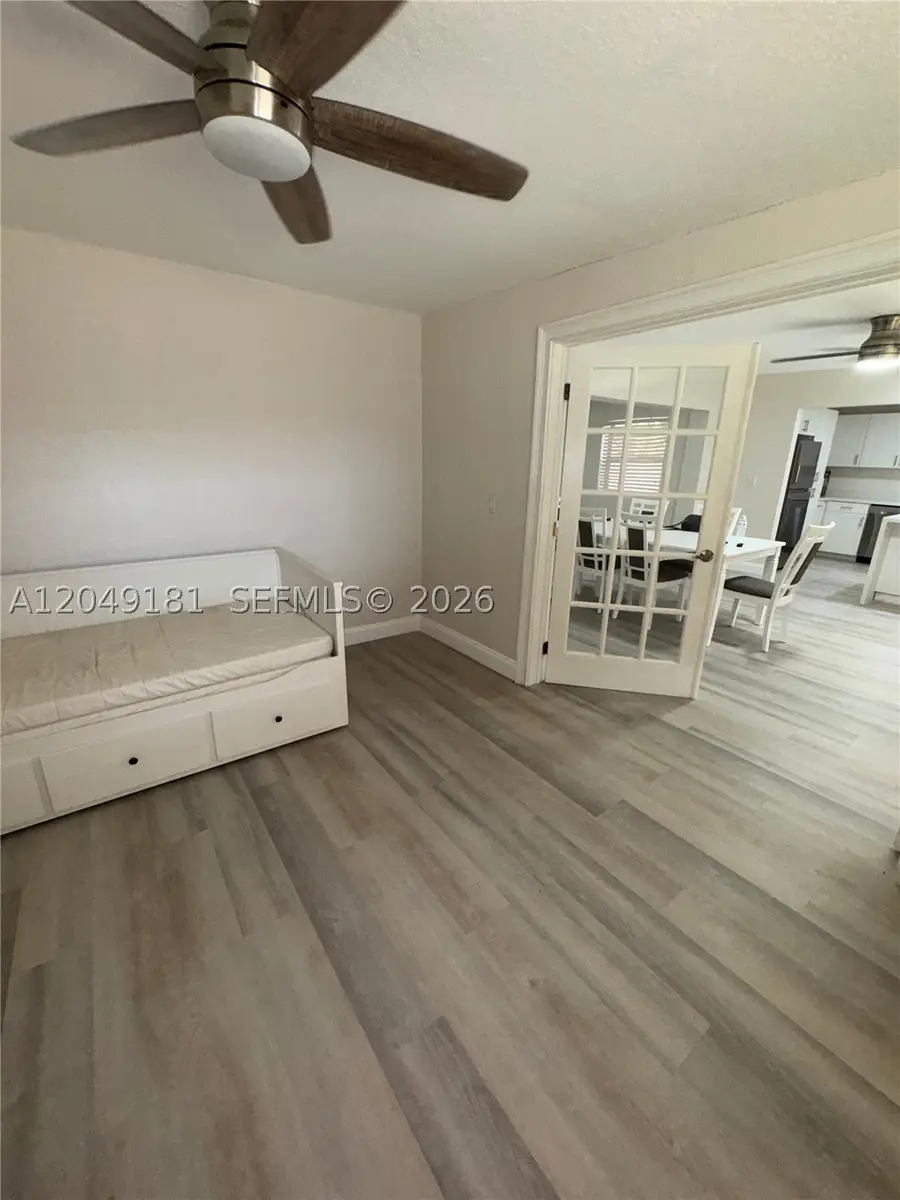 649 W Evanston Cir, Fort Lauderdale, FL 33312 - #3