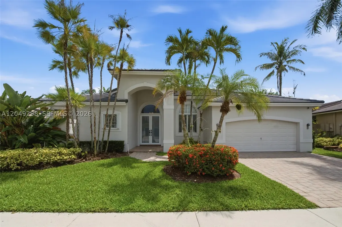 2542 Eagle Run Dr, Weston, FL 33327 - #1