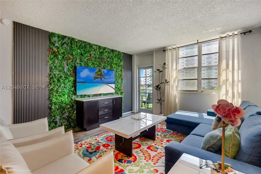 Address Withheld By Seller, Sunny Isles Beach, FL 33160 - #2