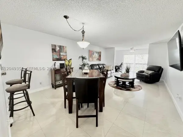 4975 E Sabal Palm Blvd #311, Tamarac, FL 33319