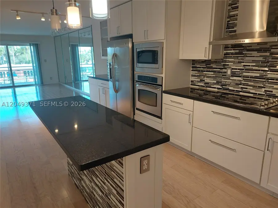 Address Withheld By Seller, Fort Lauderdale, FL 33316 - #2