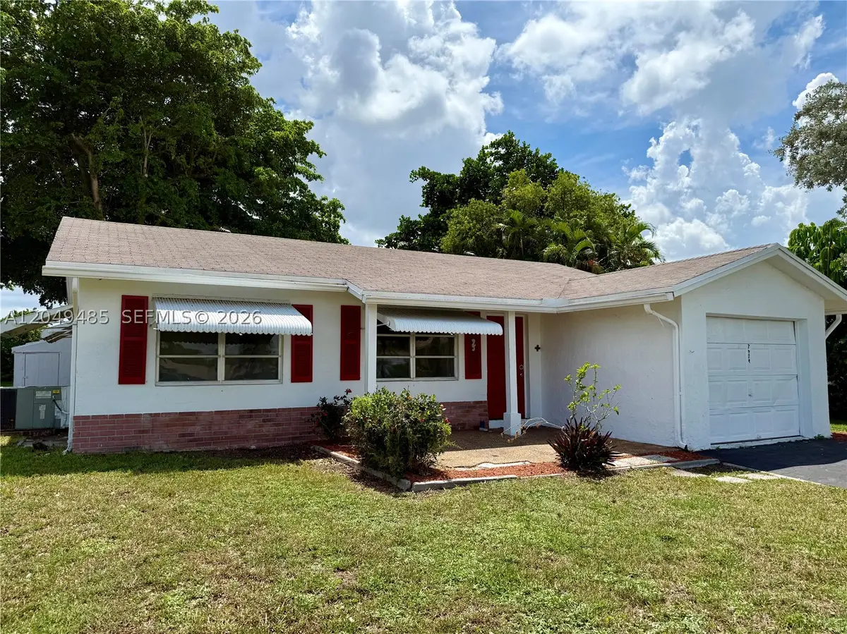 7008 NW 89th Ave, Tamarac, FL 33321 - #1