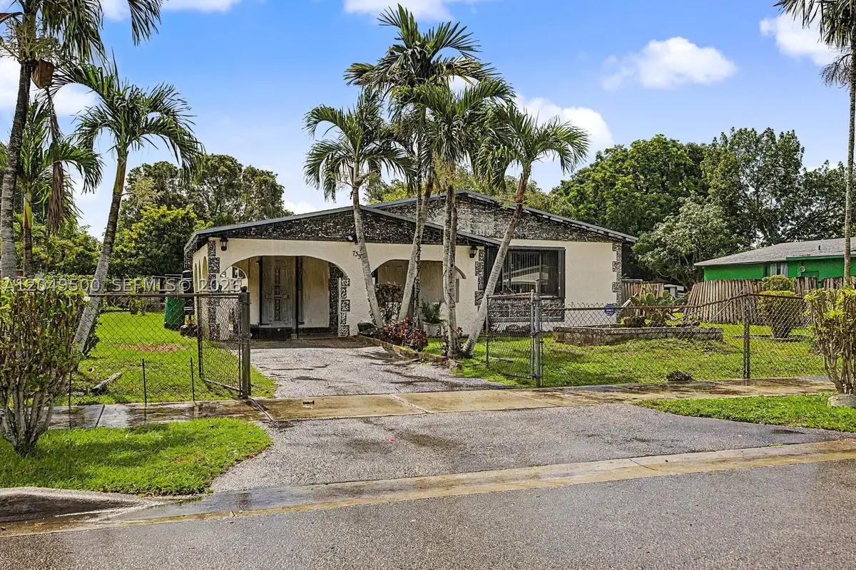 735 NW 8th Ct, Florida City, FL 33034 - #1