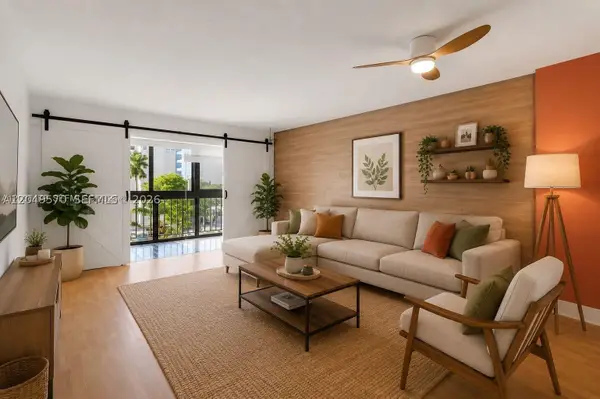 5055 NW 7th St #504, Miami, FL 33126