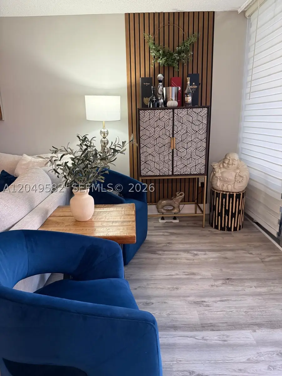 18061 Biscayne Blvd #404, Aventura, FL 33160 - #3