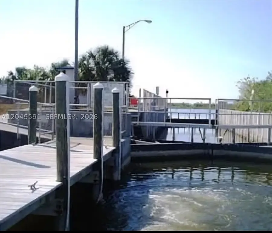10229 Kingsville Dr, Port Charlotte, FL 33981 - #2