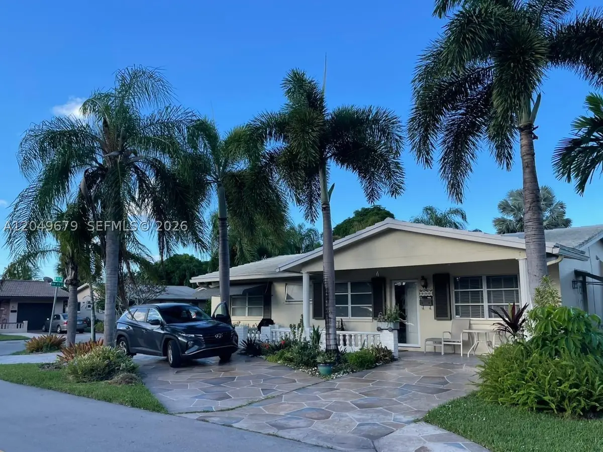 4401 NW 43rd Ave, Tamarac, FL 33319 - #1