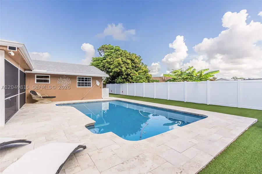 2403 SW 12th Ct, Deerfield Beach, FL 33442 - #2