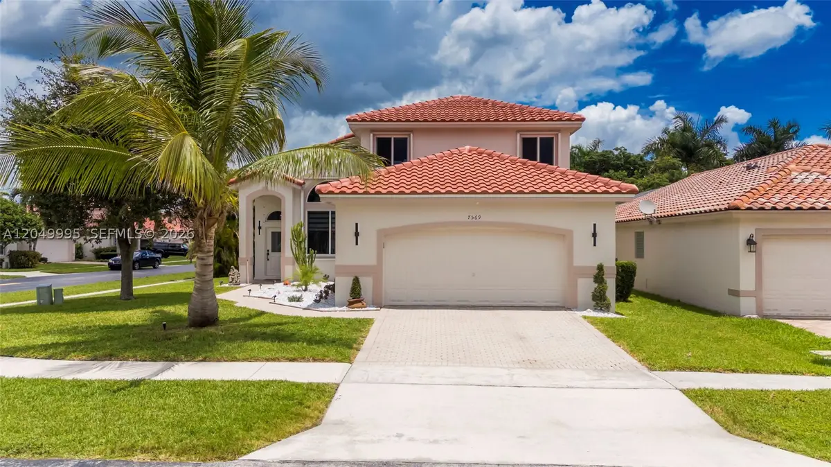 7569 Parkside Ln, Margate, FL 33063 - #1