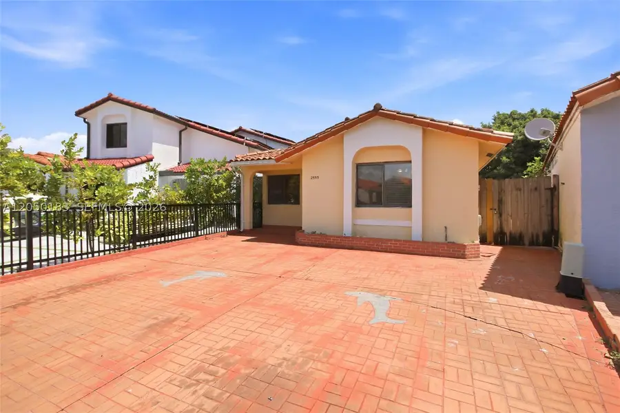 2555 W 65th St, Hialeah, FL 33016 - #2