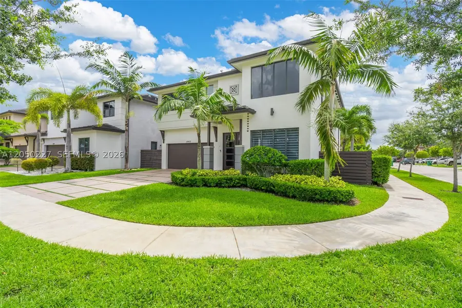 15455 NW 88th Ct, Miami Lakes, FL 33018 - #2