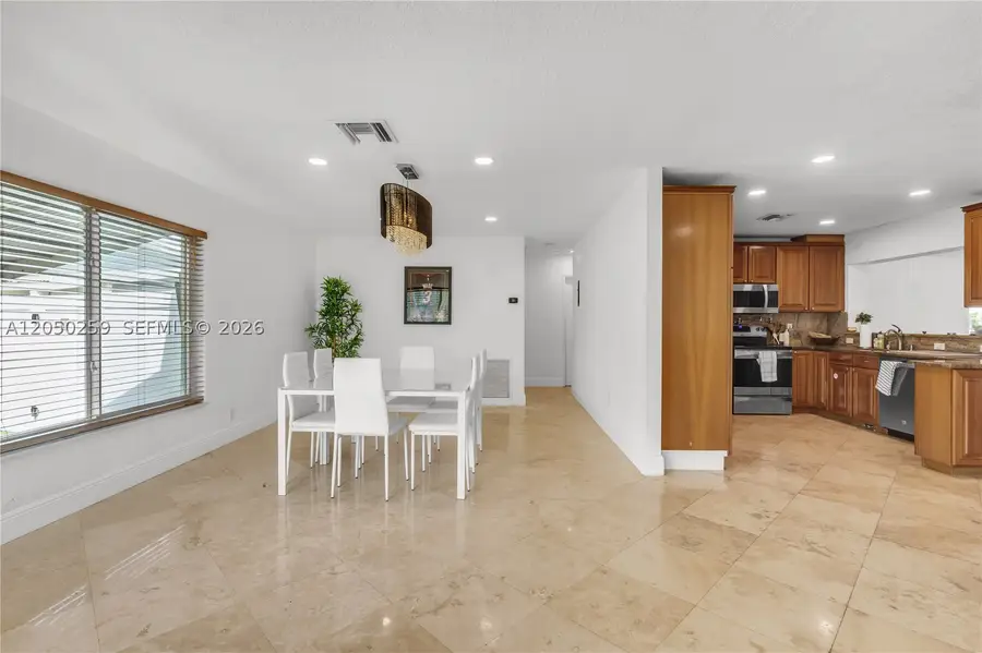 2424 NE 18th Ave, Wilton Manors, FL 33305 - #2