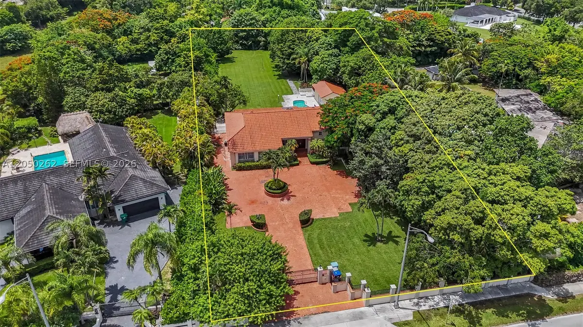 7030 Sunset Dr, Miami, FL 33143 - #1