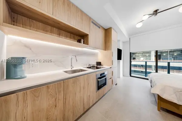 11 NE 6th St #1106, Miami, FL 33132
