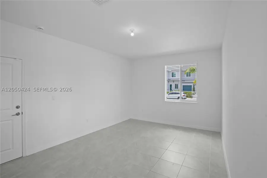 715 SE 15th St, Homestead, FL 33034 - #3