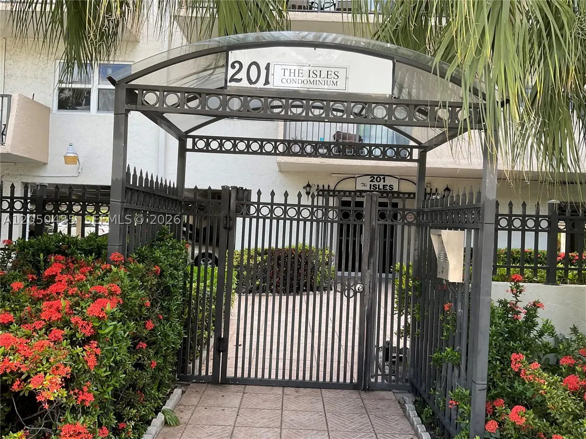 201 180th Dr #206, Sunny Isles Beach, FL 33160 - #1