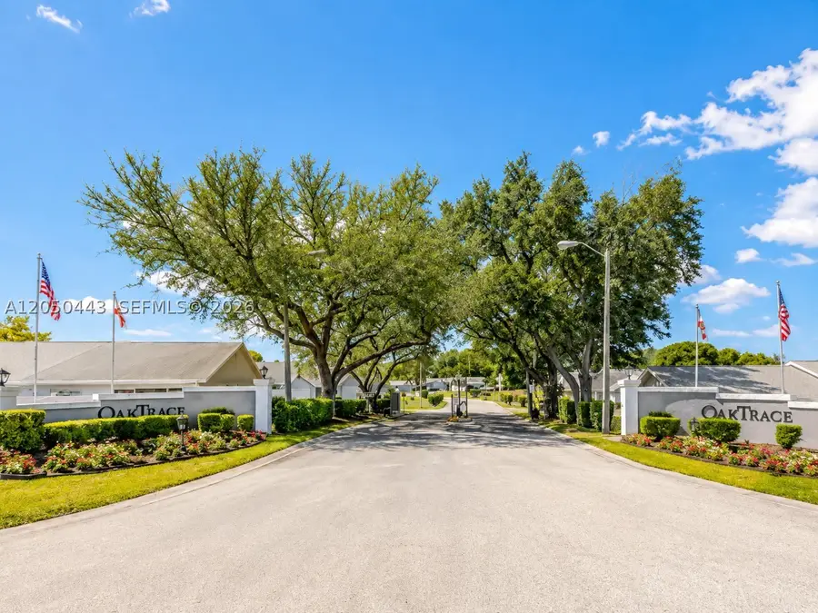 10409 SW 85th Ct, Ocala, FL 34481 - #2